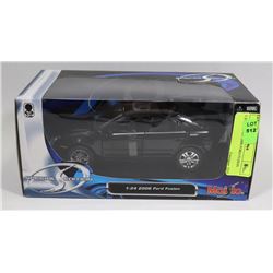 1:24 DIE CAST 2006 FORD FUSION