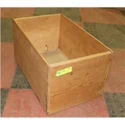 11X12X20 OLD WOODEN CRATE UNMARKED