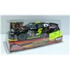 Image 1 : 1:24 DIE CAST THE INCREDIBLE'S # 5 TERRY LABONTE