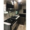 Image 7 : 2017 COLEMAN 263 BH LANTERN EDITION BANK TRAILER,