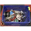 Image 1 : BOX OF VARIOUS PLUMBING HARDWARE