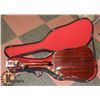 Image 2 : VINTAGE MARLIN ACOUSTIC GUITAR WITH CASE