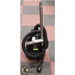 BISSELL - CANNISTER VACUUM