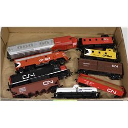 FLAT OF HO SCALE MODEL TRAINS INCLUDING 3 ENGINES