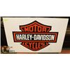 Image 1 : 3 X 3' HARLEY DAVIDSON ORIGINAL PAINTED SIGN 1 OF1