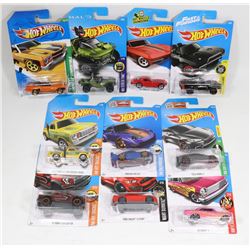 BOX OF 10 ASSORTED HOT WHEELS COLLECTIBLES