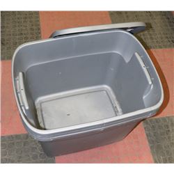 3 TUBS  EACH 18 GALLON STERLITE 1 LID TOTAL