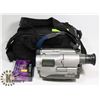 Image 1 : VINTAGE SONY HANDYCAM HI8 & BAG