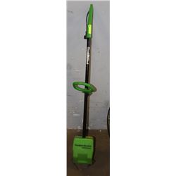 THE GREEN MACHINE WEED CULTIVATOR
