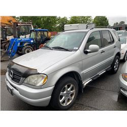 2000 MERCEDES ML430 SUV VIN 4JGAB72E8YA152240