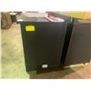 Image 3 : 2020 RED STEELMAN 10 FT WORK BENCH WITH 15 DRAWERS & 2 CABINETS. 112*26*39 INCH