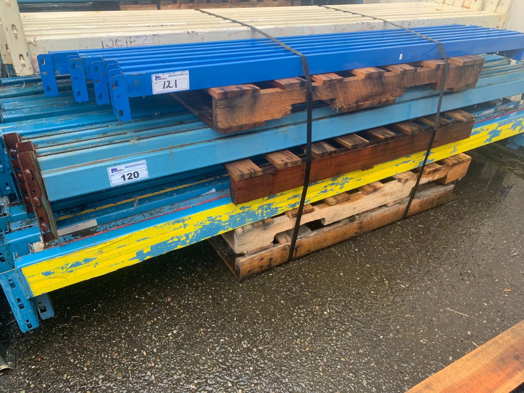 BLUE HEAVY DUTY INDUSTRIAL PALLET RACKING