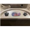 Image 2 : CAL SPA HOT TUB, AMERICAN SPAS, SANDSTONE, ARCY, 100X100 SMOKE BASE, LOUNGER,3 PILLOWS,