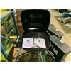 Image 2 : BROIL CHEF EC240 CULINARY 24" OUTDOOR CHARCOAL GRILL
