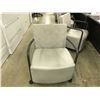Image 2 : HERMAN MILLER CELESTE GREY PATTERNED CLIENT CHAIR