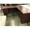 Image 1 : MAHOGANY 6' X 6' RH EXECUTIVE DESK