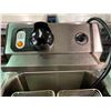 Image 2 : VOLLRATH CAYENNE STAINLESS STEEL COMMERCIAL TABLE TOP ELECTRIC DEEP FRYER