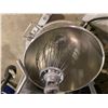 Image 2 : THUNDERBIRD ARM-40 LARGE QUART COMMERCIAL VARIABLE SPEED ELECTRIC MIXER WITH BOWL & ATTACHMENT
