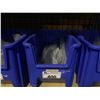 Image 2 : BLUE BIN OF DINNER KNIVES