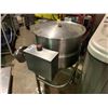 Image 2 : CLEVELAND 28860 COMMERCIAL STAINLESS STEEL TILTING STEAM KETTLE ( TOP HANDLE MISSING )