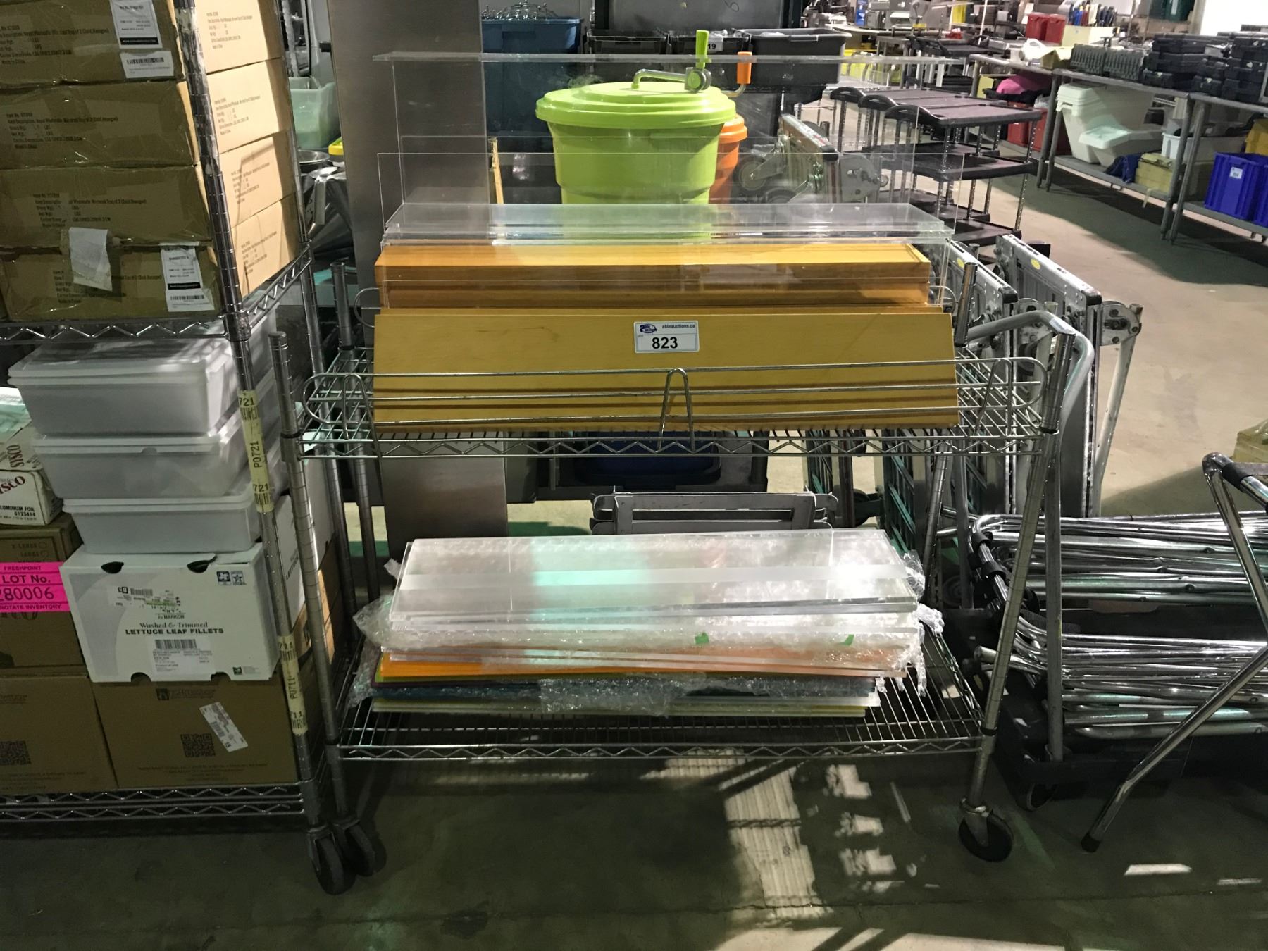 Metro Rack Display Table 2 TIER MOBILE