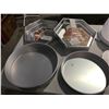 Image 2 : TABLE LOT OF ASSTD CAKE MAKING EQUIPMENT INCLUDES 2 X WILTON 4-TIER HEXAGON PAN SET/2 X LARGE ROUND