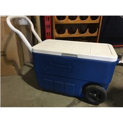 COLEMAN 2 WHEEL COOLER WITH HINGED LID