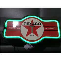 VINTAGE TEXACO LED NEON LIGHTED SIGN - APPROX 17.5" X 9.5"