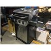 Image 2 : CHAR-BROIL PERFORMANCE STAINLESS STEEL 4-BURNER GAS GRILL - NEW IN BOX - B
