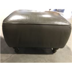 SPINNEYBECK LEATHER OTTOMAN - APPROX 22" X 15" X 14" - C