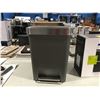 Image 1 : SIMPLE HUMAN 40L TRASH RECEPTACLE - LINER CODE K