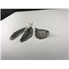 Image 2 : DESIGNER LEAF RING & MATCHING EARRINGS