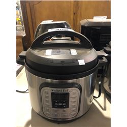 INSTANT POT IP-DUO PRESSURE COOKER