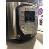 Image 2 : INSTANT POT DUO SV PRESSURE COOKER HAS DAMAGE
