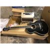 Image 2 : EPIPHONE STUDIO ACOUSTIC 15C GUITAR AMPLIFIER PACK MISSING ONE STRING