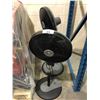 Image 1 : 2 STAND UP FANS