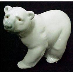 Lladro-Attentive Polar Bear; L. No. 120