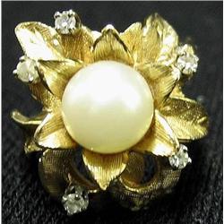 14k gold pearl and diamond ring; cultur