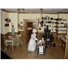 Image 2 : Diorama - Kitchen with Cook and cat; el