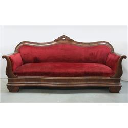 Victorian walnut and upholstered sofa; 
