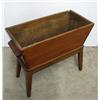 Image 2 : Pine dough box on stand; removable top 