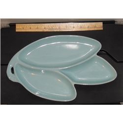 Still MINT 3 sections leaves USA under it beautiful coloured dish for decoration & usage - assiette