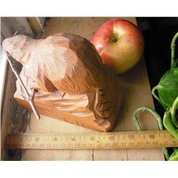 castor sur bois sculpté par Aimede Godro - hand carved beaver wood sculpture