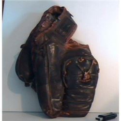 COORS CANADA very thick used basebal glove mitt - CANADA COORS gant de baseball très vieux et usé