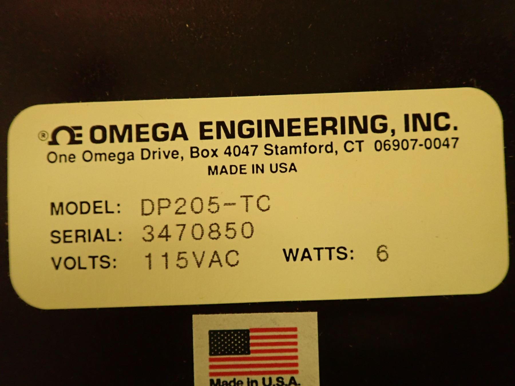 New Omega Engineering Temperature Controller, M/N: DP205-TC
