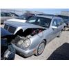Image 1 : 1998 Mercedes-Benz E-Class