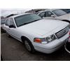 Image 2 : 2005 Ford Crown Victoria
