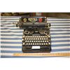 Image 1 : Royal Standard Typewriter