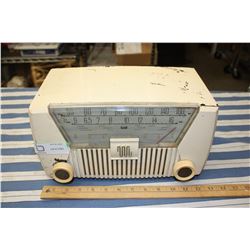 Motorola Model MB-42BTS Radio