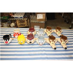 11 Loony Toon Plastic Mugs
